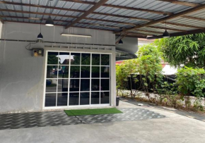 Rayu Rindu Homestay, Parit Raja